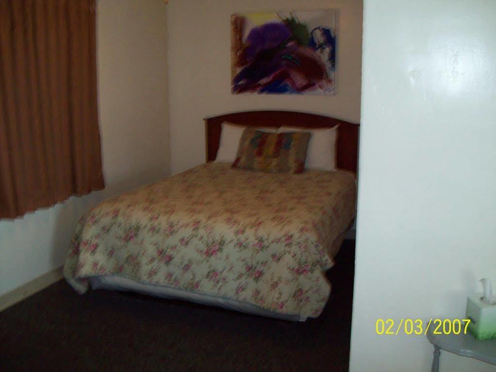 Lakeshore Lodge Wofford Heights Eksteriør billede